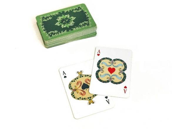 jak grać w oczko zasady opatrzone zdjęciami z rozgrywki